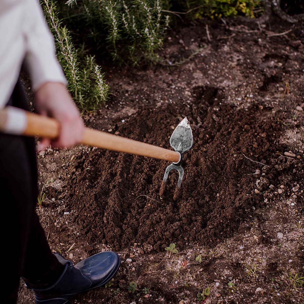 Garden Hoe “Daisy” with heart shaped blade